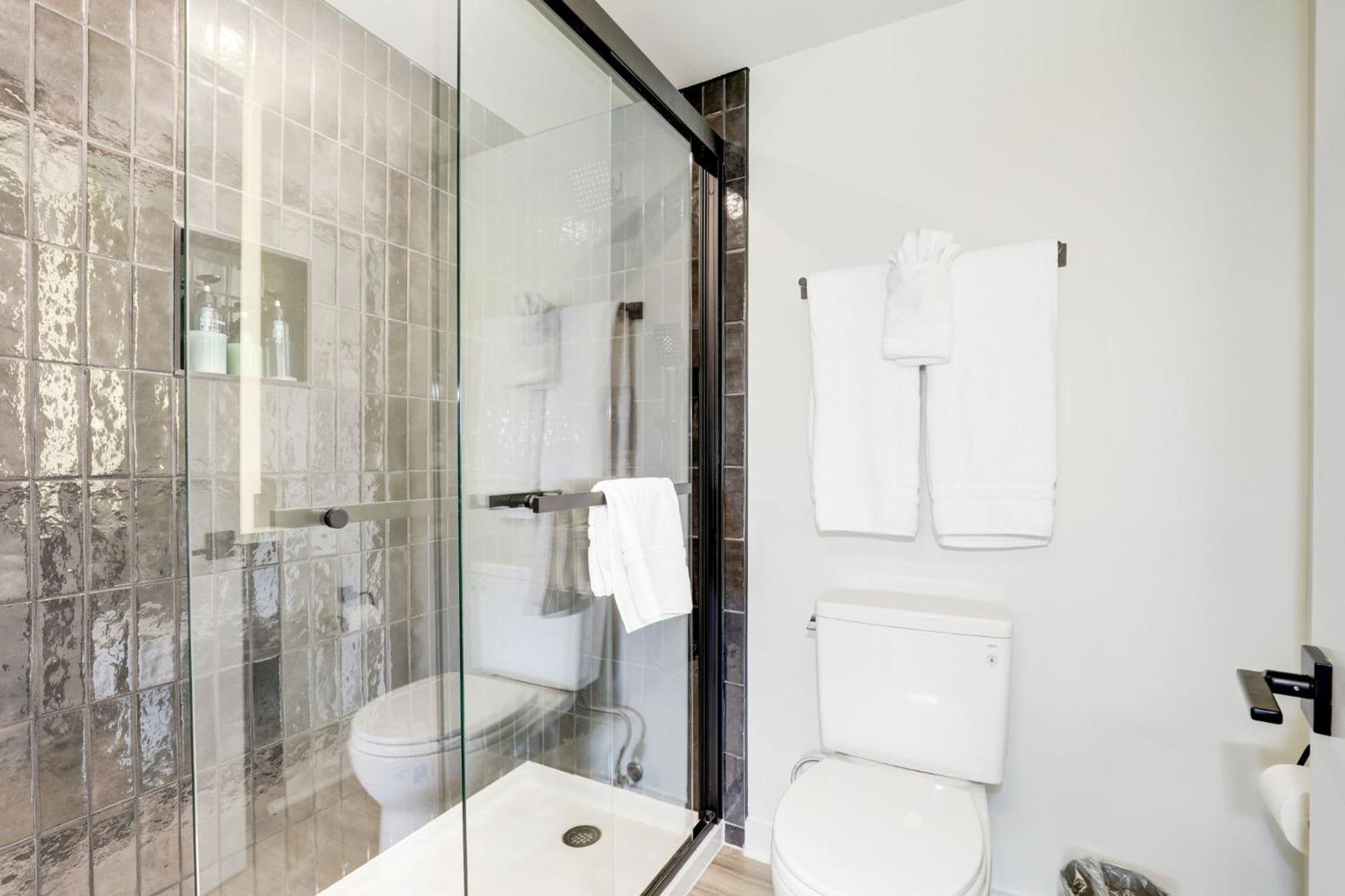2Br Comfort Apartment In Prime Location Arlington Buitenkant foto